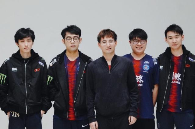 随着棒垒球 随着棒垒球