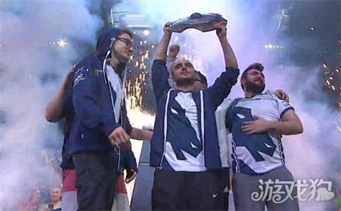 自从进入联 自从进入联