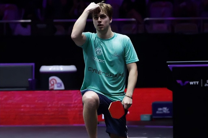 黄牌收割机 黄牌收割机