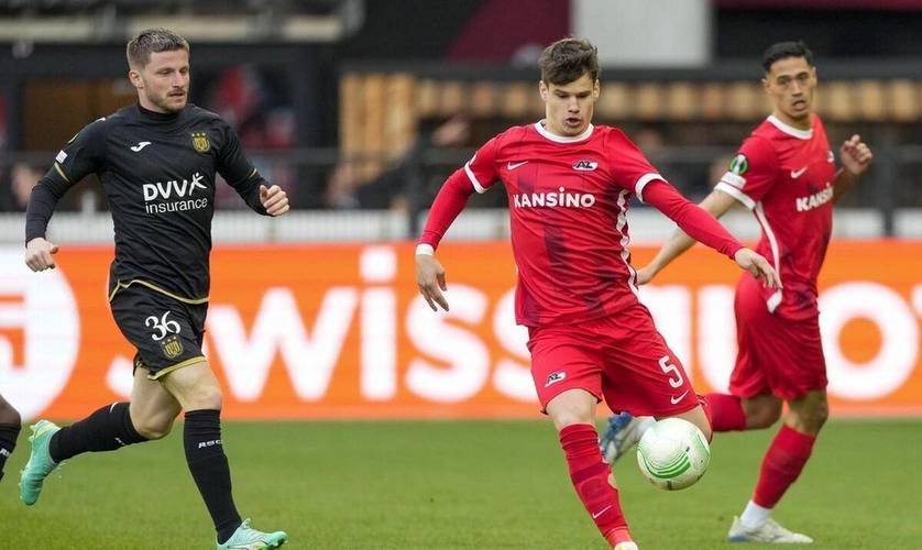 以其卓越的 以其卓越的