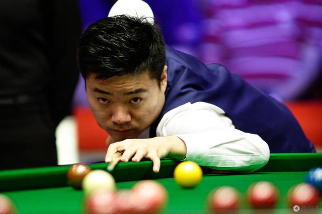 场内外的一 场内外的一