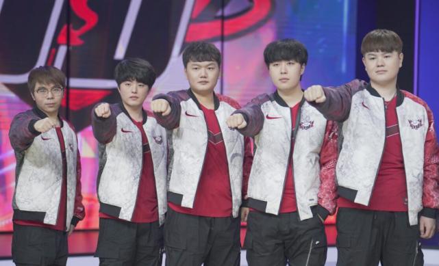 下滑的老将 下滑的老将