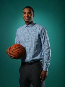 內馬爾在本 內馬爾在本